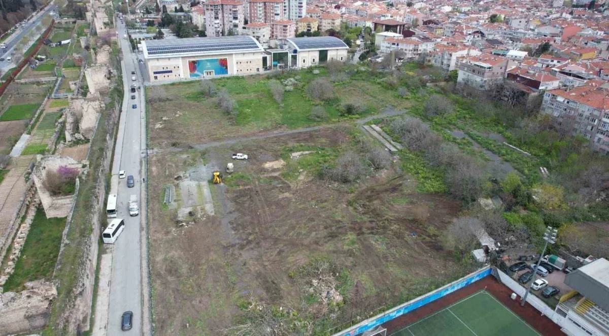 Fatih'te Karagümrük Stadyumu için 1.5 yıllık hedef