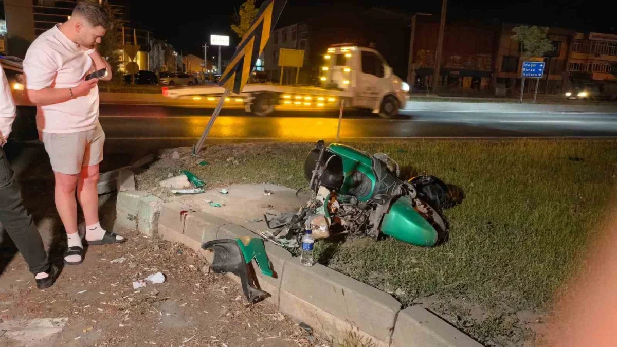İnegöl'de motosiklet kazası: Fatih K. ağır yaralandı