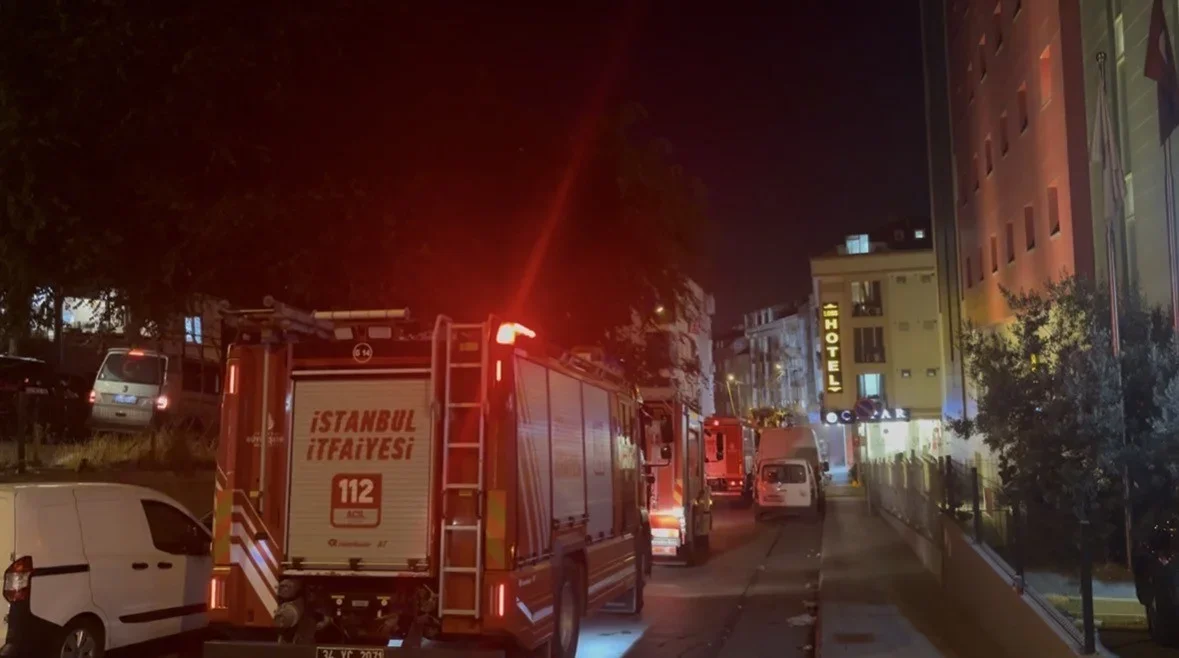Esenyurt'ta otel yangını: Mahsur kalanlar kurtarıldı