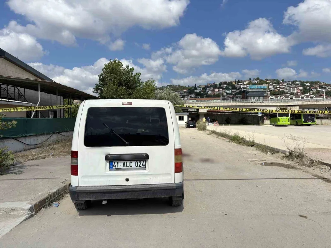 İzmit'te ayrılık görüşmesinde silahlı kavga: 2 yaralı, 10 gözaltı