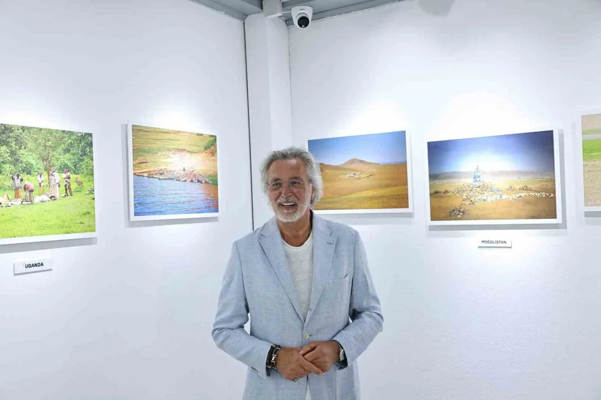 Nilüfer'de "Uzaklarda Bir Yerlerde" fotoğraf sergisi açıldı