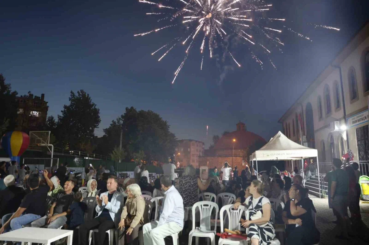 Demirtaşpaşa ve Elmasbahçeler'de mahalle şenliği coşkusu