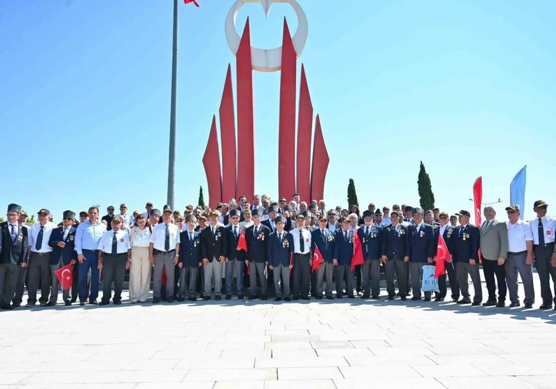 Kıbrıs Barış Harekatı Bursa'da anıldı: Şehitler yad edildi