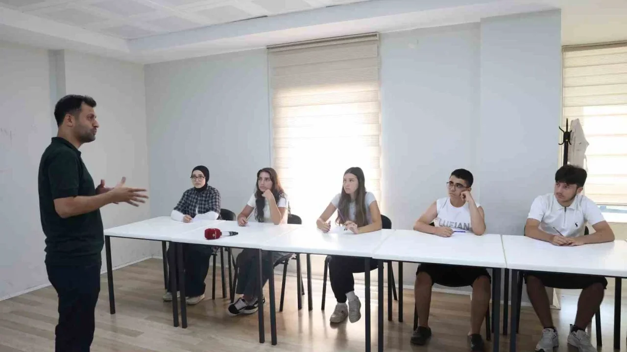 Osmangazi'de ücretsiz LGS kursları öğrencilere tercih desteği sundu