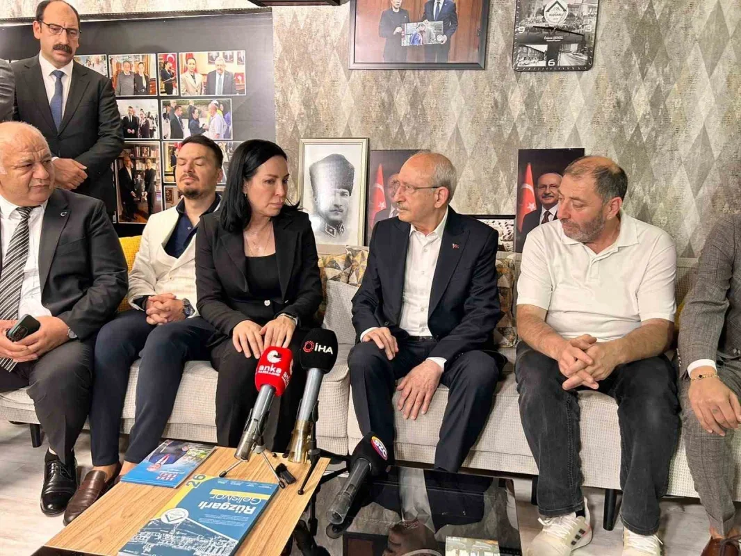 Kılıçdaroğlu, Ankara Altındağ'da esnafı ziyaret etti