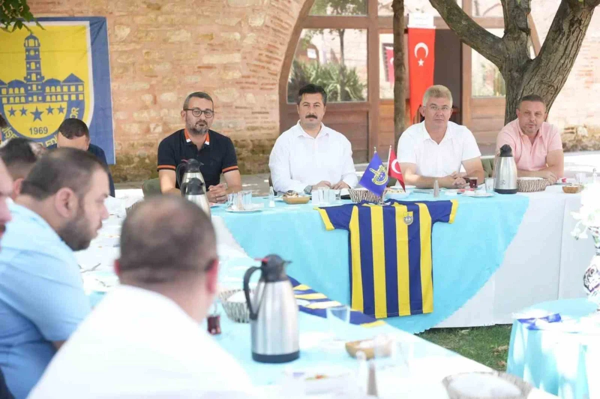 Yenişehir Belediyespor'da yeni yönetim kurulu ilk toplantısını yaptı