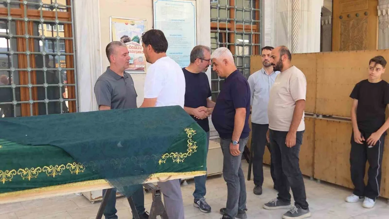 Bursalı iş adamı Murat Güneri'nin kızı Eslem Melis Güneri öldü