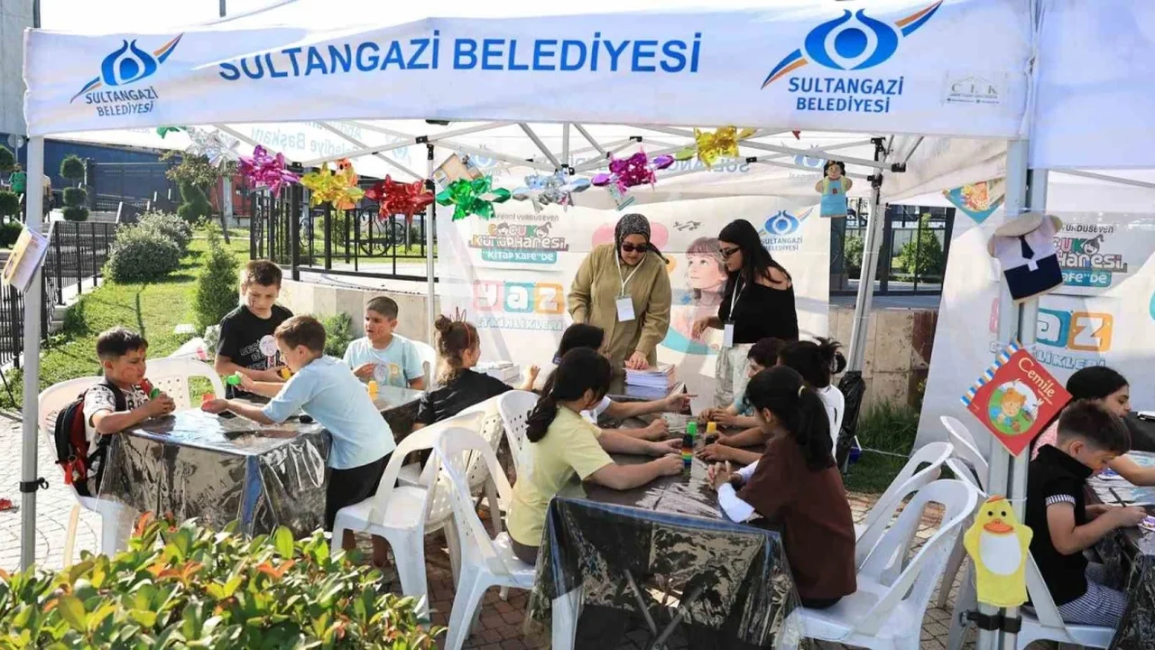 Sultangazi Kitap Kafe etkinlikleri çocuklara eğlence sunuyor
