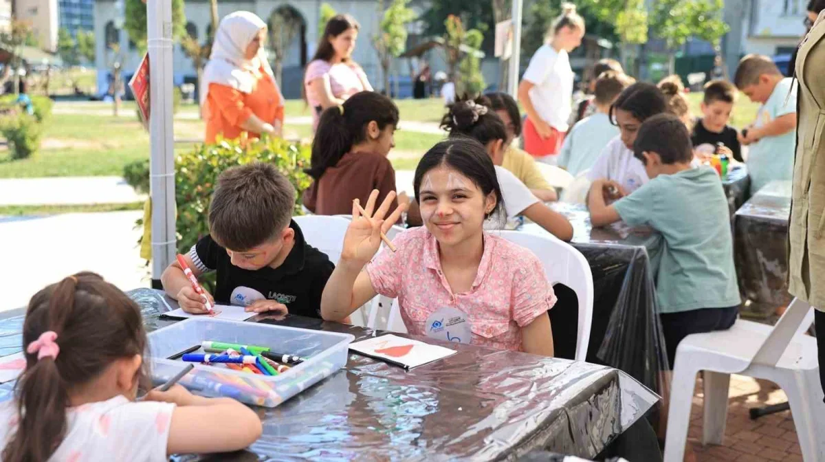 Sultangazi Kitap Kafe etkinlikleri çocuklara eğlence sunuyor