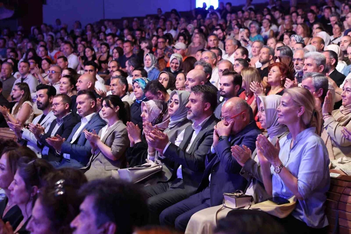 64. Uluslararası Bursa Festivali Murat Karahan konseriyle başladı