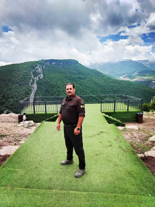 Şehit Berkay Karaca'nın getiremediği Azerbaycan çayı ailesine ulaştı