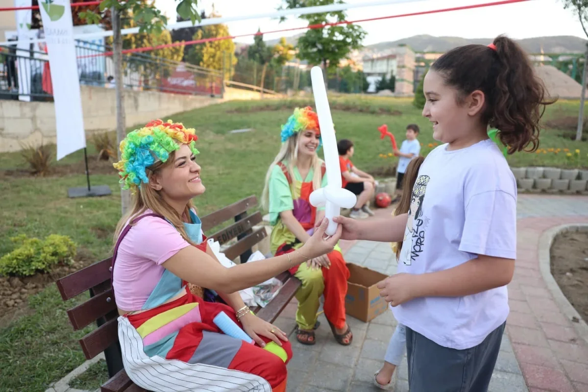 Osmangazi'de Prof. Dr. Lale Karabıyık Çocuk Parkı açıldı