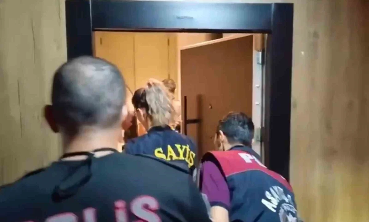 Güvenli ödeme sistemi dolandırıcılığına 7 ilde operasyon: 10 tutuklama