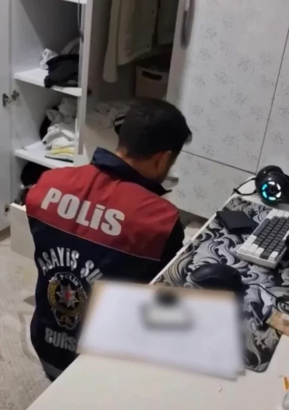 Güvenli ödeme sistemi dolandırıcılığına 7 ilde operasyon: 10 tutuklama