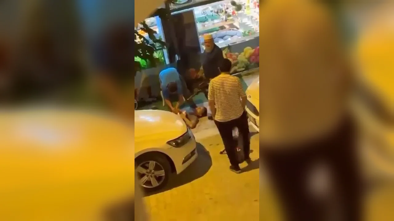 Küçükçekmece'de hamile eşine tatlı almaya çıkan adama bıçaklı saldırı