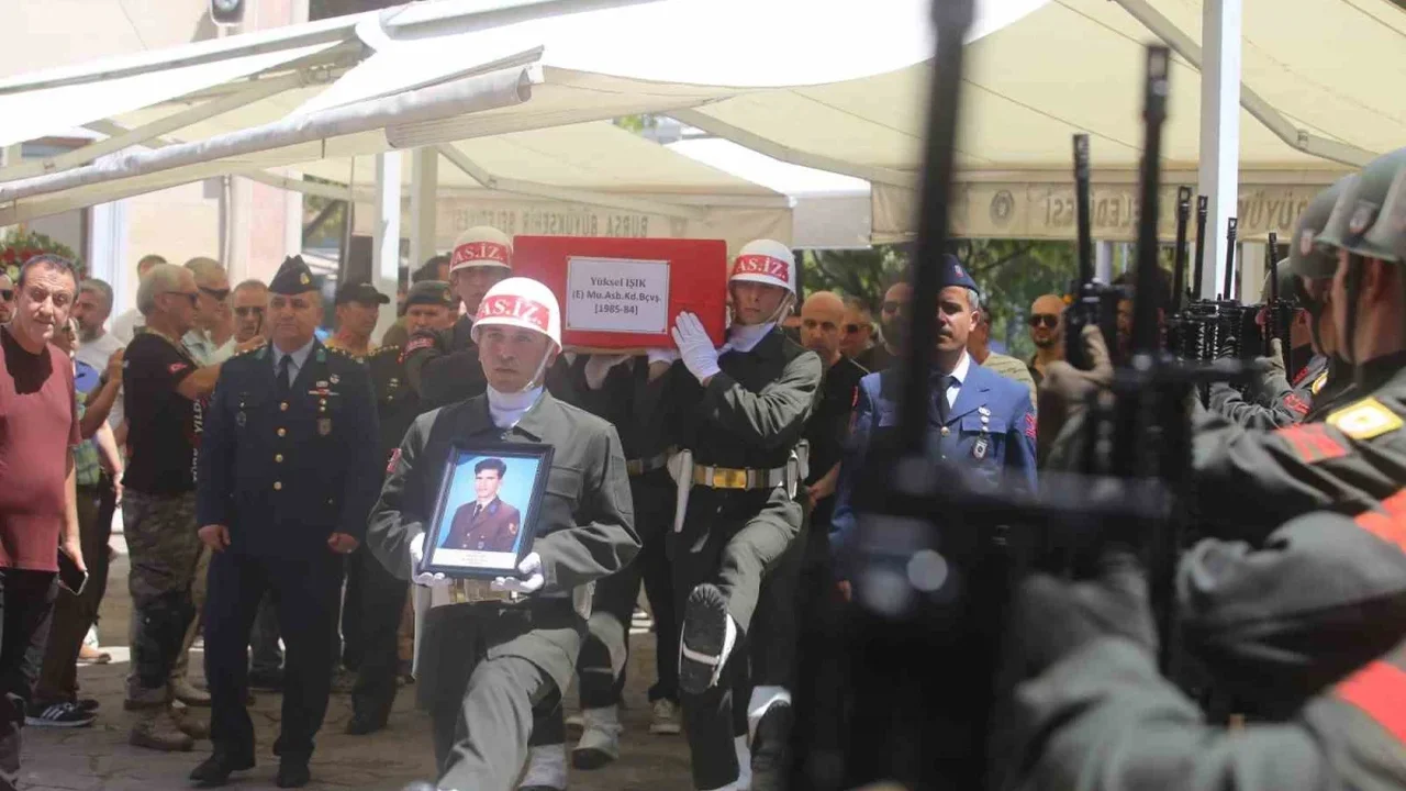 Cilo Dağı'nda kaybolan Bursalı dağcı Yüksel Işık toprağa verildi