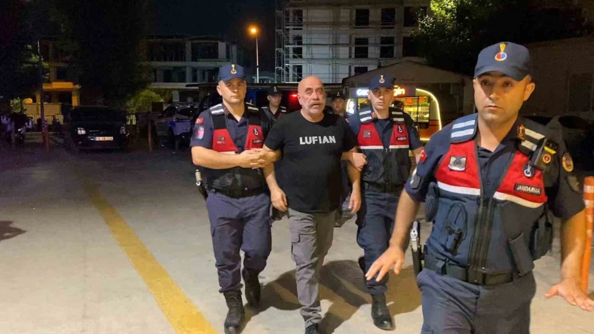 Ezel Akay ve kardeşi Bursa'da uyuşturucu operasyonunda gözaltında
