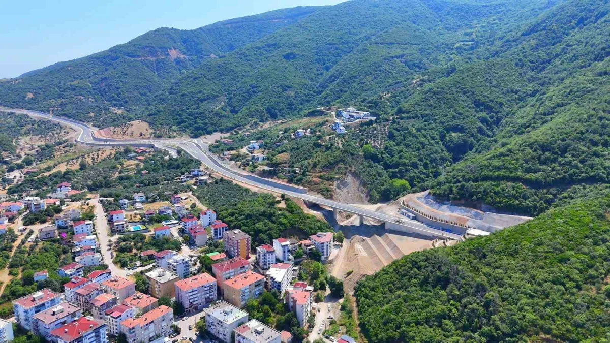 Yalova-Armutlu yolu 24 Temmuz'da tamamlanıyor
