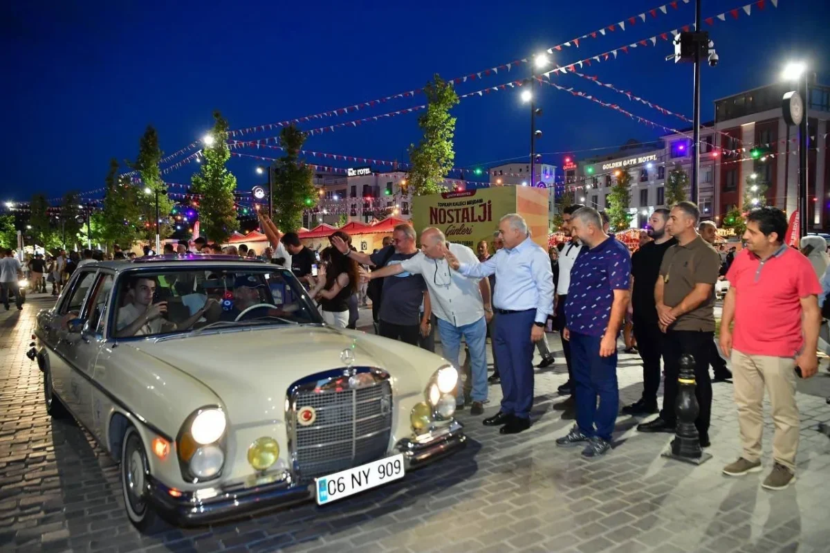 Fatih Belediyesi Nostalji Günleri Topkapı Kaleiçi'nde sürüyor