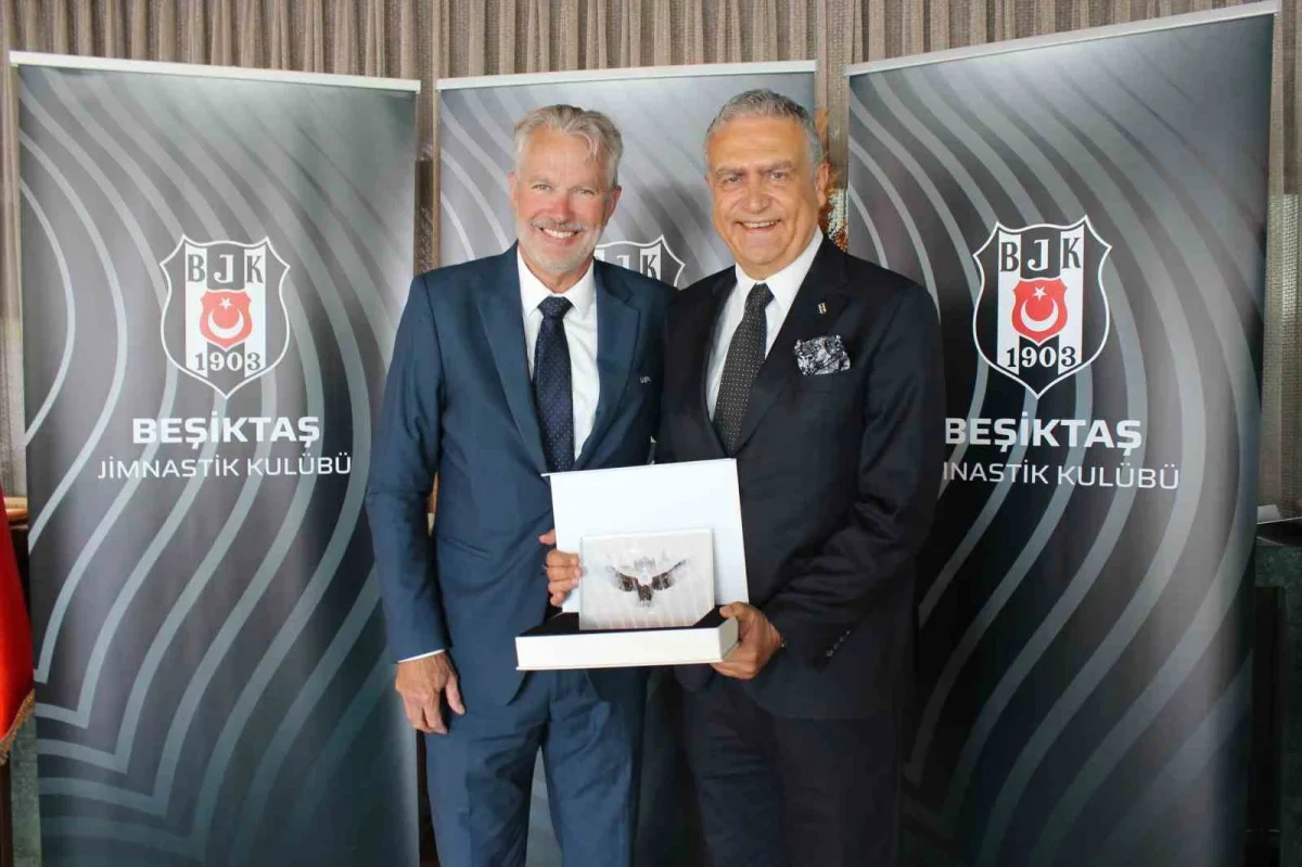 Beşiktaş, Midtjylland ve UEFA heyetini dostluk yemeğinde ağırladı