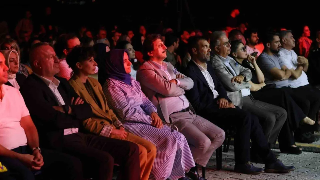 Gölyazı'da Bagjan Oktyabr konseriyle unutulmaz festival gecesi