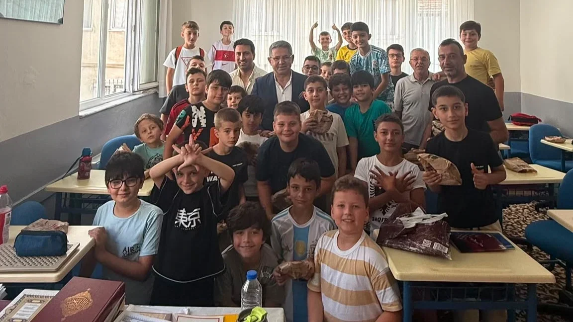 Yaz Kur'an kursları çocukları geleceğe hazırlıyor