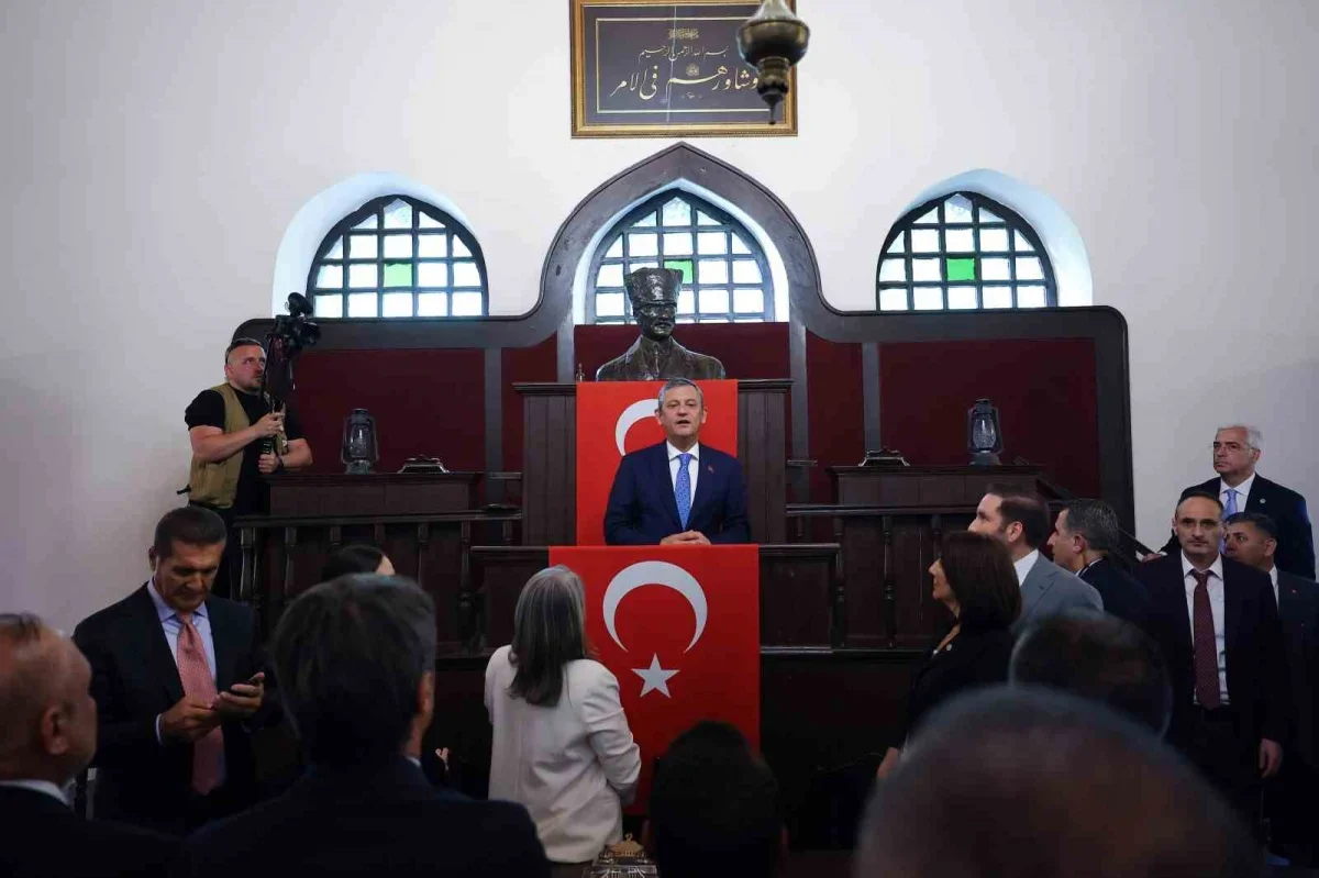 Özgür Özel: YENİ Parti bütçe çalışmalarına son kez katılacak