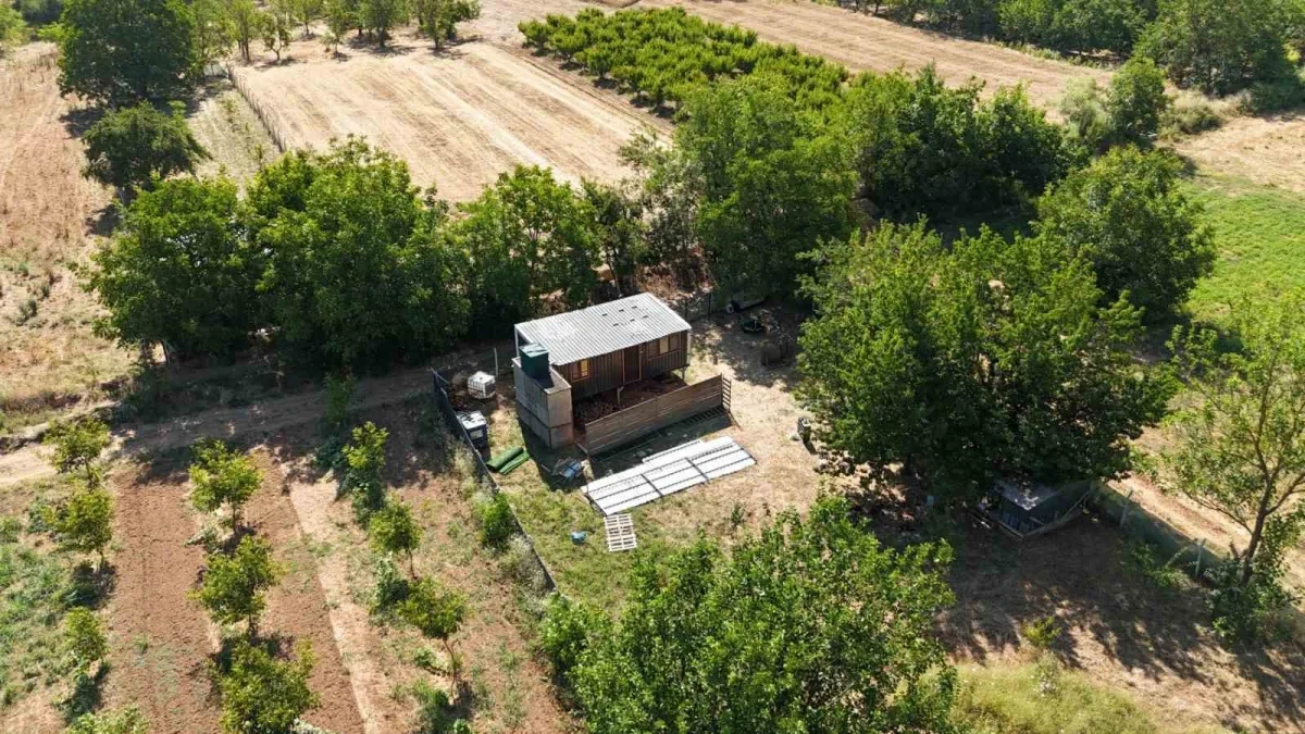 İnegöl Belediyesi Çitli'de 16 kaçak yapıyı kaldırttı