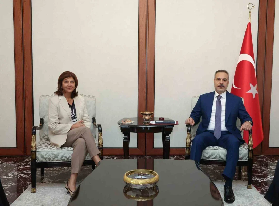 Fidan, BM Temsilcisi Cuellar'ı Kıbrıs gündemiyle kabul etti