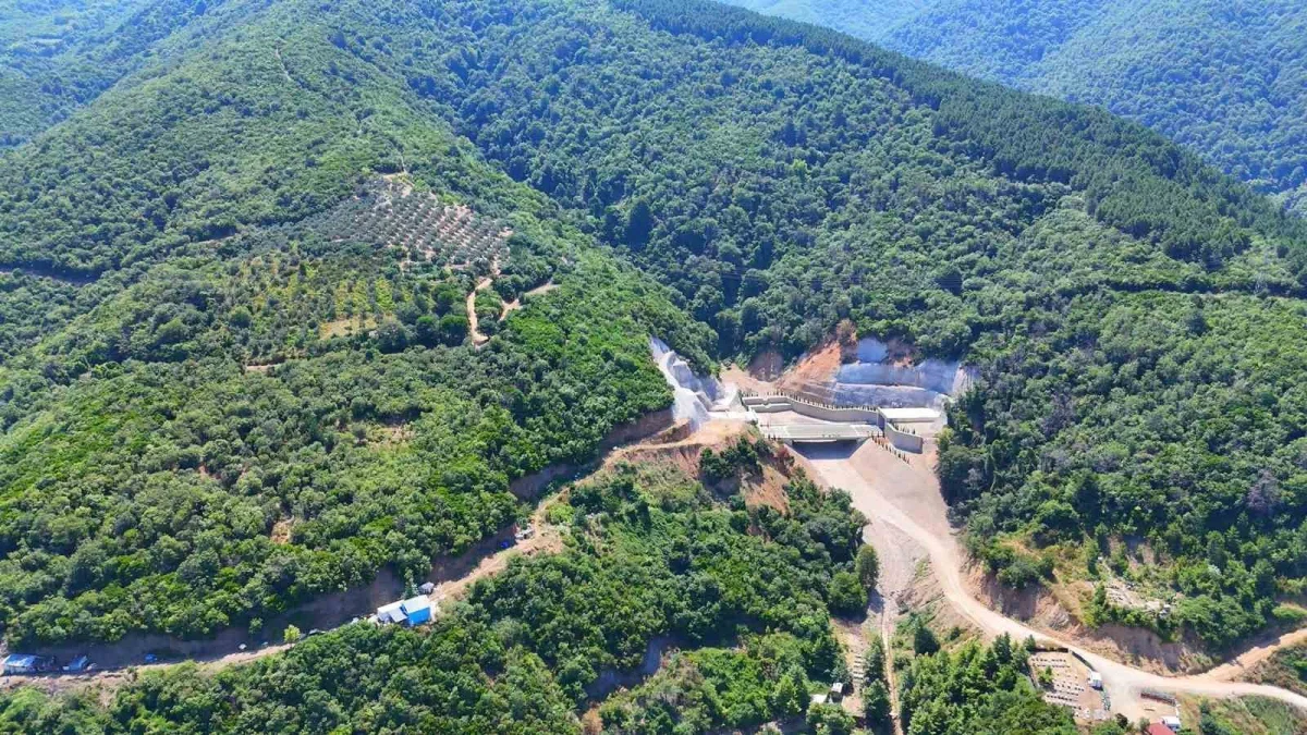 Yalova-Armutlu Yolu açıldı: Tatilcilerin çilesi sona erdi