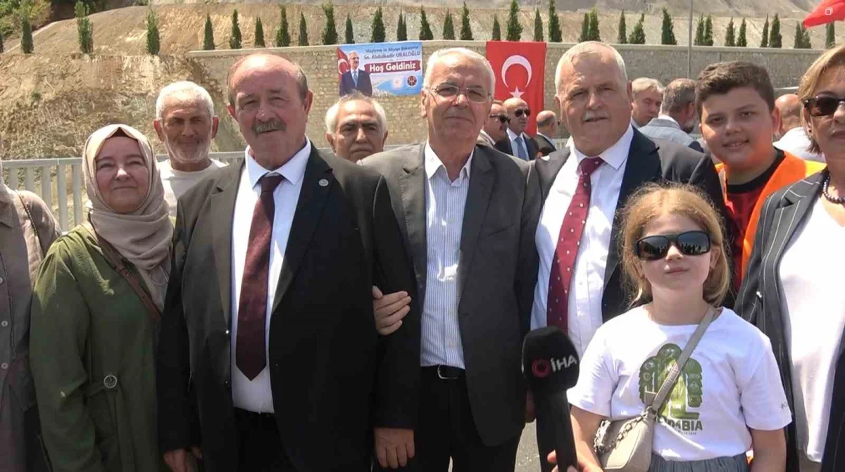 Yalova-Armutlu Yolu açıldı: Tatilcilerin çilesi sona erdi