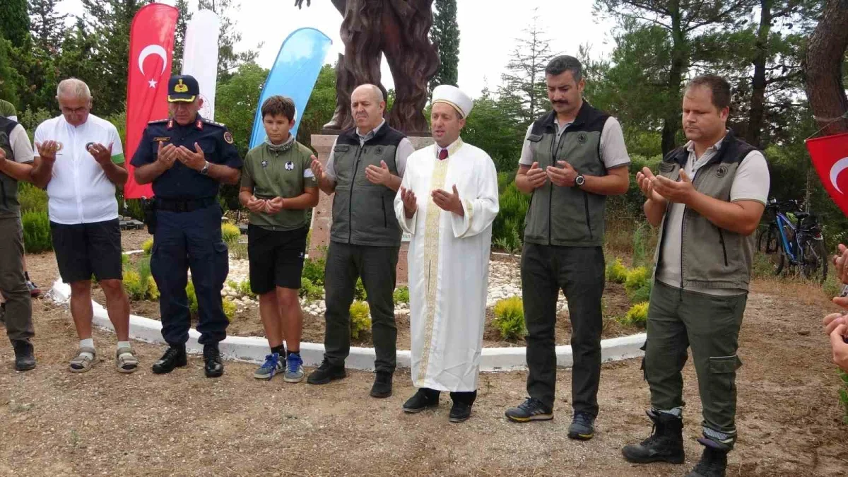 Talat Göktepe için Çanakkale'de 32. yıl anma töreni düzenlendi