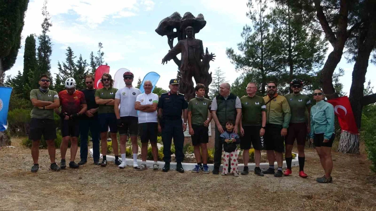 Talat Göktepe için Çanakkale'de 32. yıl anma töreni düzenlendi