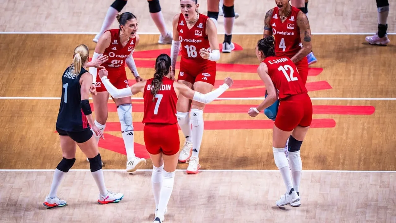 A Milli Kadın Voleybol Takımı finale yükseldi: Rakip Brezilya