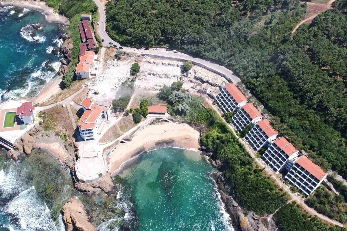 Beykoz'daki Metruk Otel yıkılıyor: Yerine gençlik kampı geliyor
