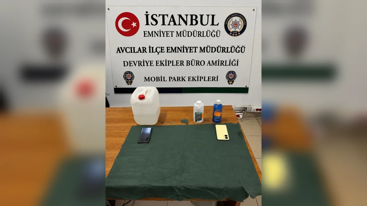 Avcılar'da tırabzan hırsızlığı şüphelileri yakalandı