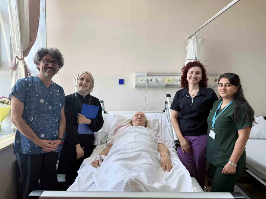 Türkiye'de ilk kapalı meme koruyucu ameliyat İstanbul'da yapıldı