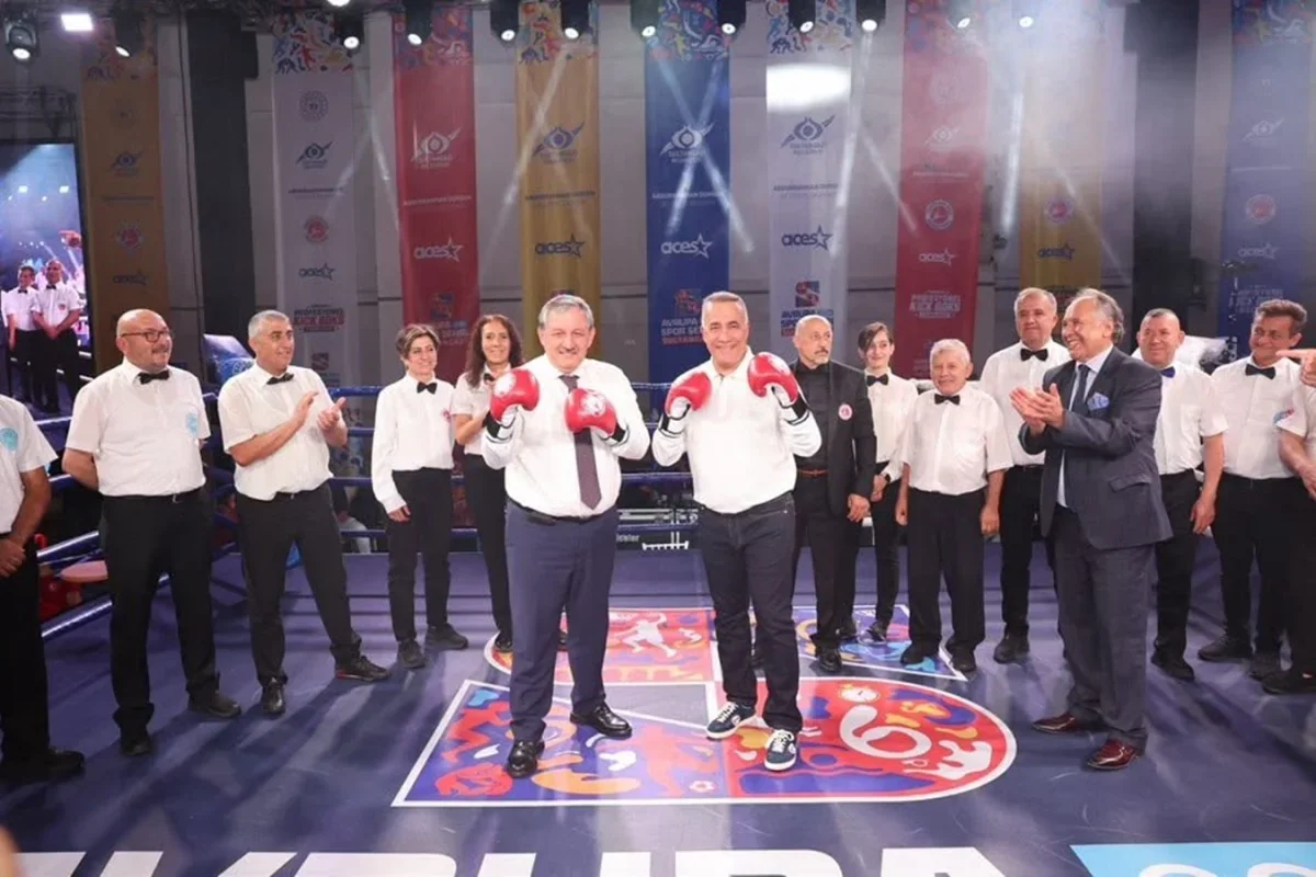Sultangazi'de Türkiye Profesyonel Kick Boks Turnuvası başladı