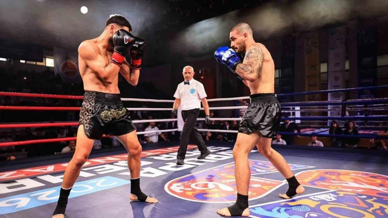 Sultangazi'de Türkiye Profesyonel Kick Boks Turnuvası başladı