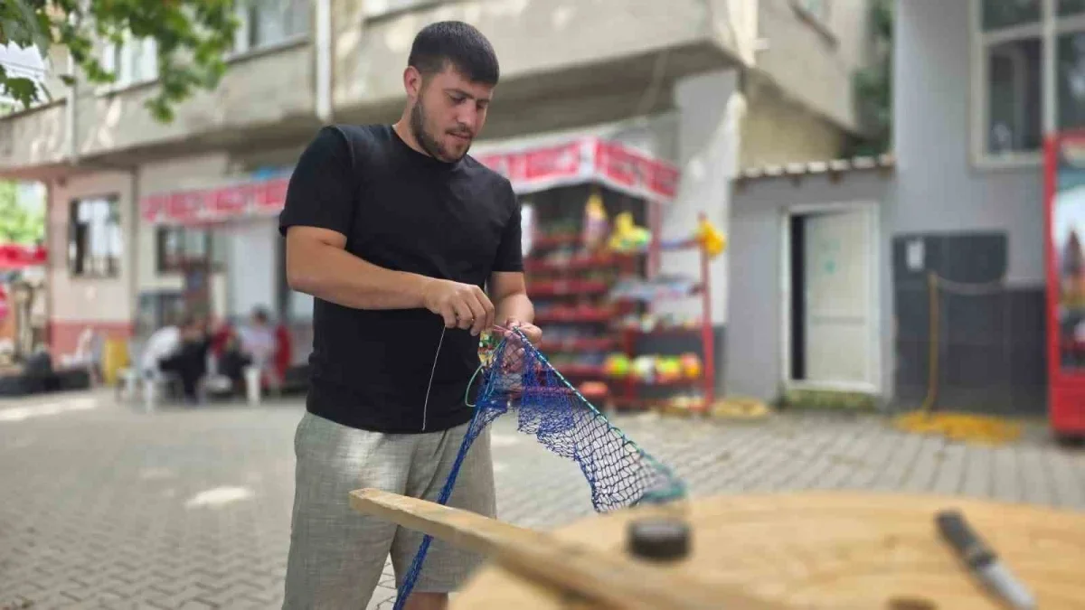 Bandırma Dutliman'da liman girişini kum kapladı, balıkçılar bekliyor