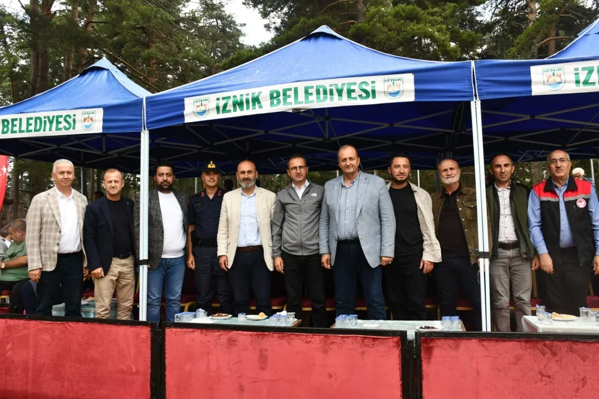 Alıç Yaylası'nda Karakucak Güreşleri nefes kesti