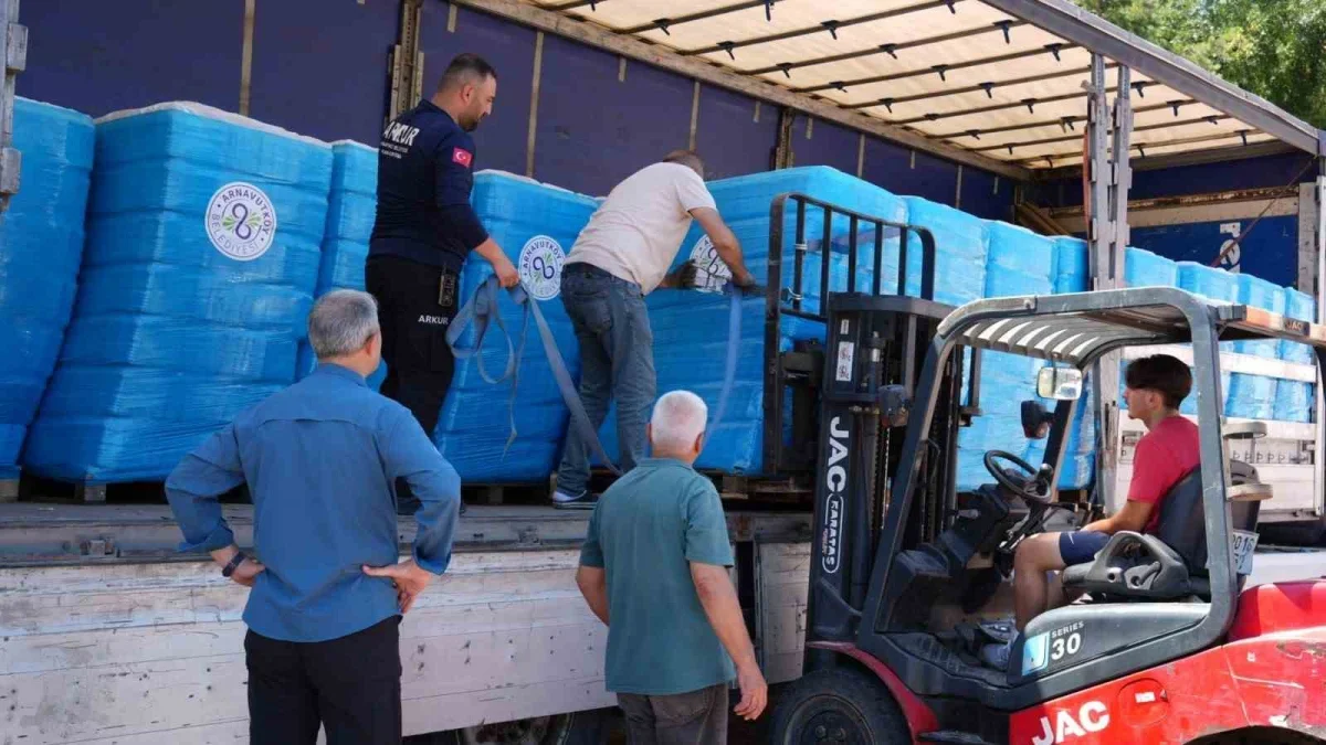 Arnavutköy Belediyesi'nden Cide'de sel felaketine destek