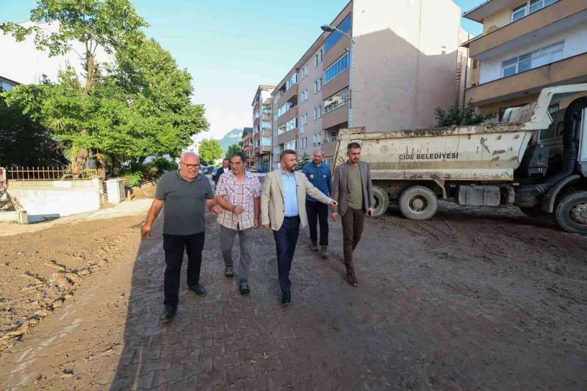 Arnavutköy Belediyesi'nden Cide'de sel felaketine destek