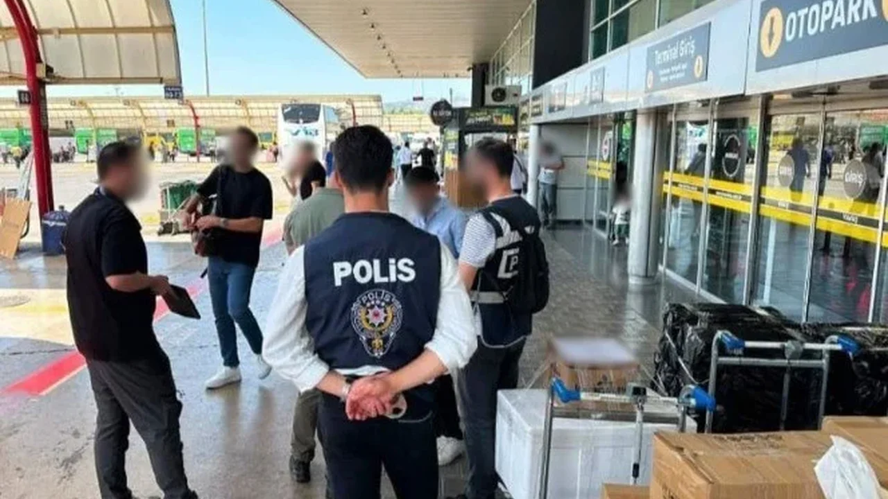 Bursa'da düzensiz göçmen operasyonu: 44 kişi yakalandı