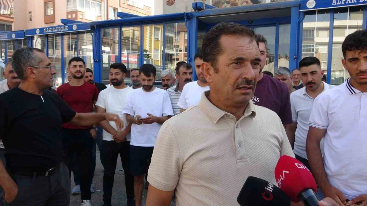 Kepez'de pazarcı esnafı yeni pazar alanında tezgah açmadı