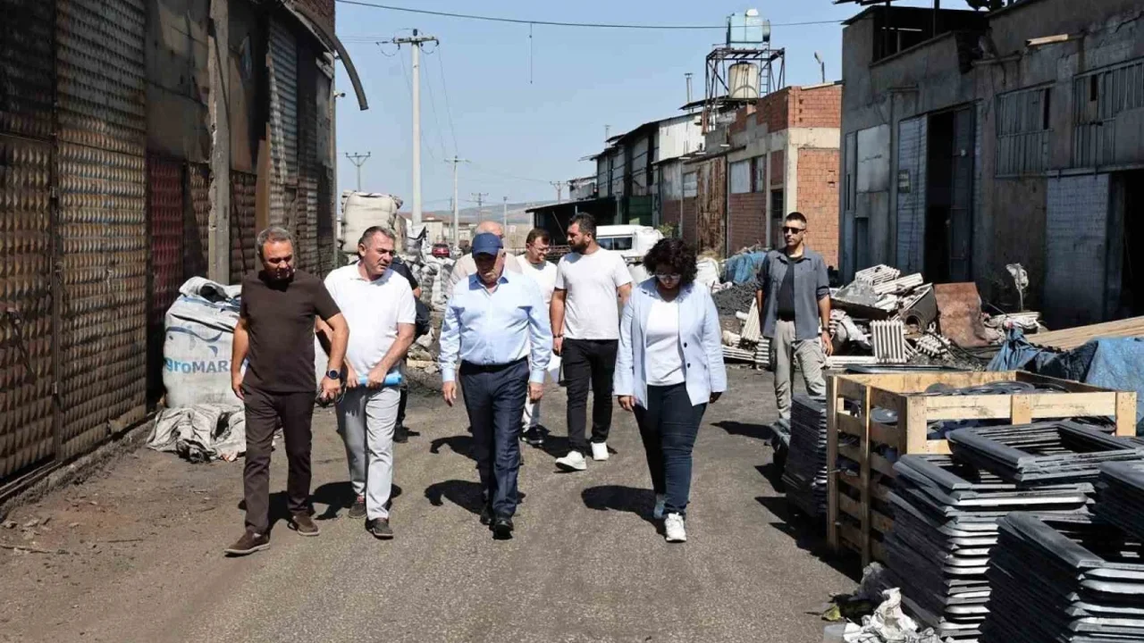 Şadi Özdemir Nilüfer'de mahalle sorunlarını yerinde inceledi