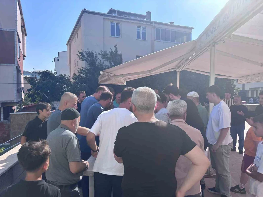 Sivas'ta trafik kazasında ölen 5 yaşındaki Kerem Ali toprağa verildi