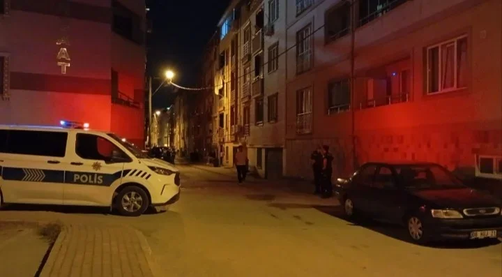 Bursa Osmangazi'de bıçaklı kavga: 1 kişi yaralandı