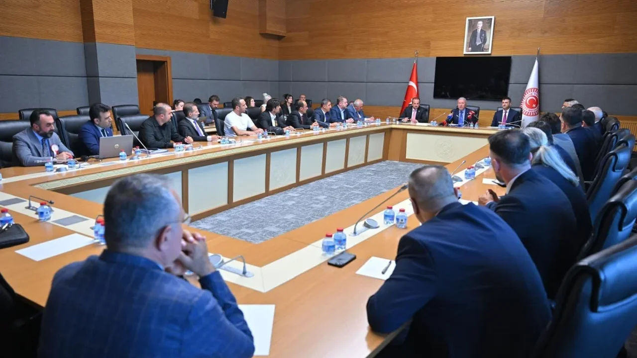 Akar: Şehit ve gazi ailelerine kanun teklifi geliyor