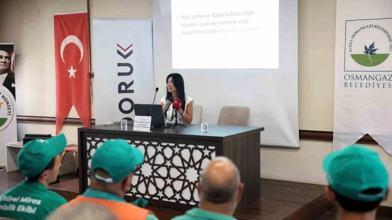 Osmangazi'de temizlik işçilerine Hepatit B farkındalık eğitimi